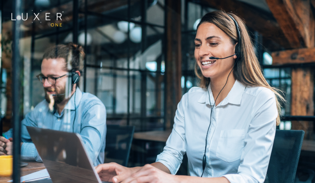 Responsive 24/7 Customer Support for both Residents and Property Management with Luxer One Solutions