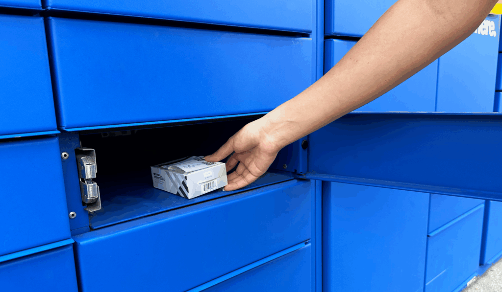 BOPIS lockers Luxer One Best Buy